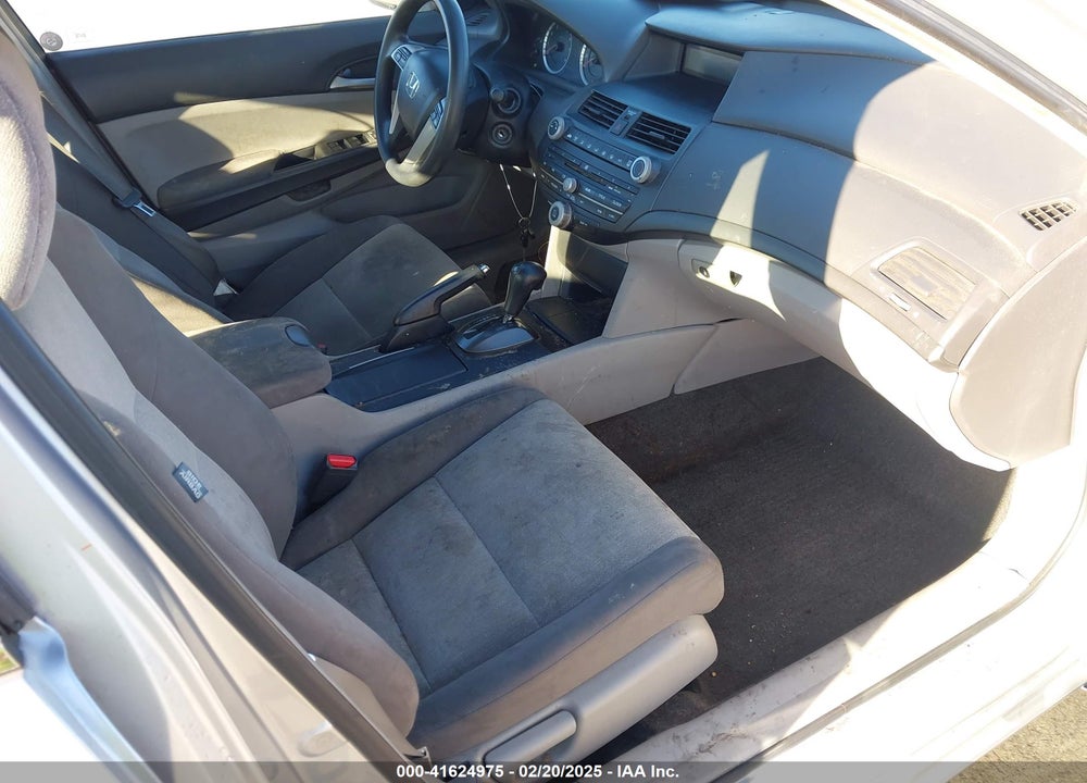 2008 HONDA ACCORD 2.4 LX-P VIN: 1HGCP264X8A088206