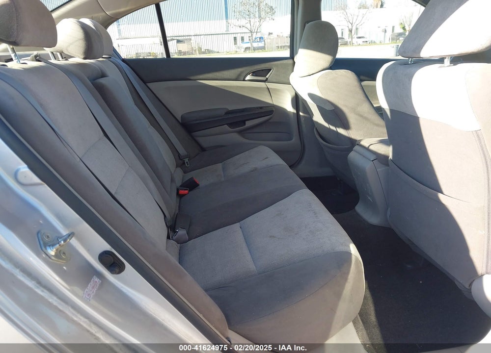 2008 HONDA ACCORD 2.4 LX-P VIN: 1HGCP264X8A088206