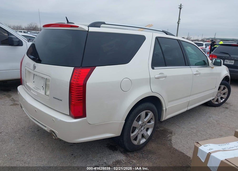 2007 CADILLAC SRX VIN: 1GYEE637670175523