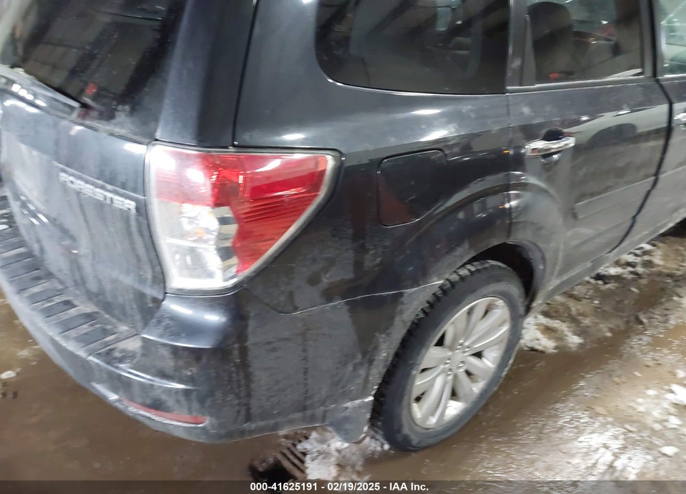 2011 SUBARU FORESTER 2.5X PREMIUM VIN: JF2SHBDC1BH760185