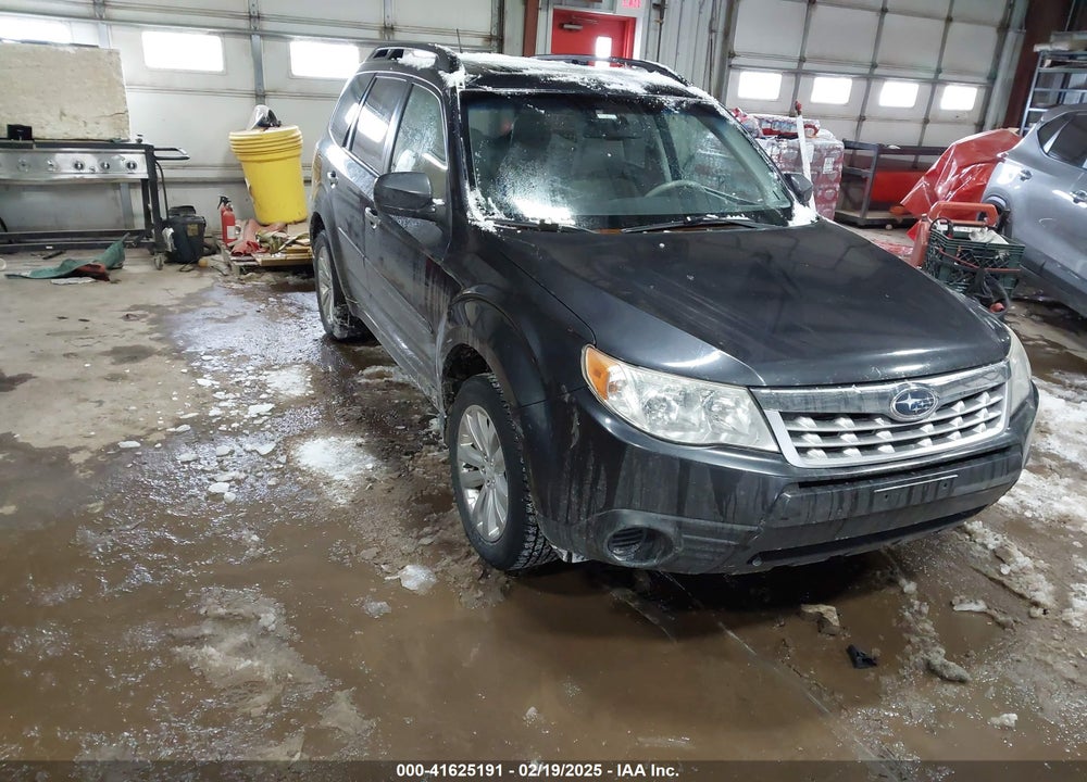 2011 SUBARU FORESTER 2.5X PREMIUM VIN: JF2SHBDC1BH760185