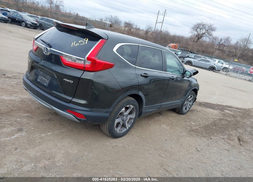 2018 HONDA CR-V EX VIN: 7FARW2H55JE028093