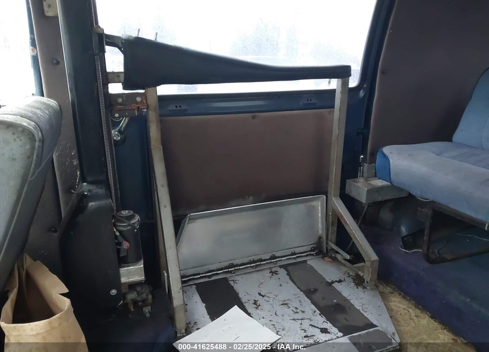 1987 FORD ECONOLINE E150 VAN VIN: 1FTDE14N8HHB81280