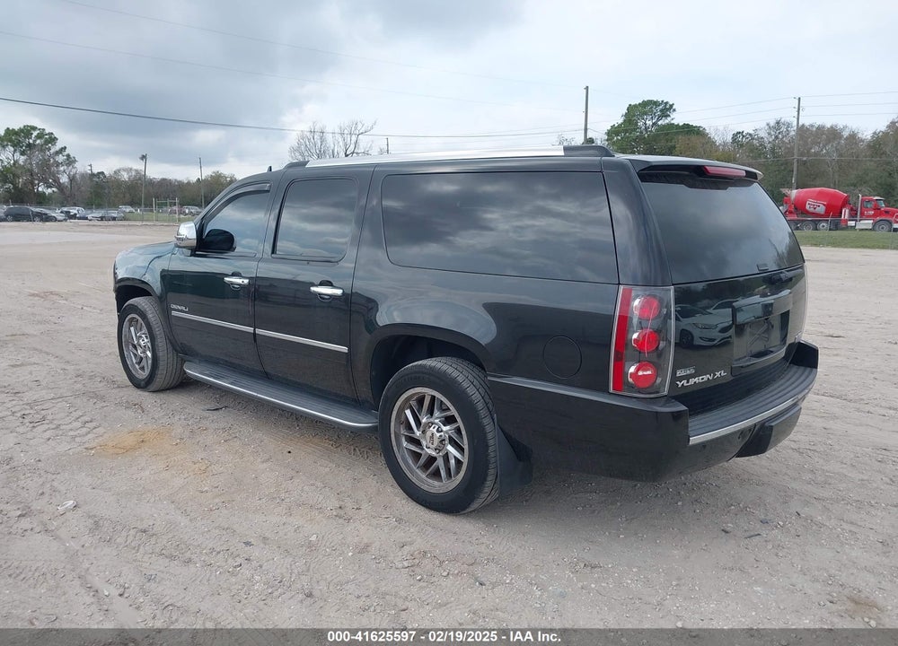 2011 GMC YUKON XL 1500 VIN: 1GKS2MEF8BR184114