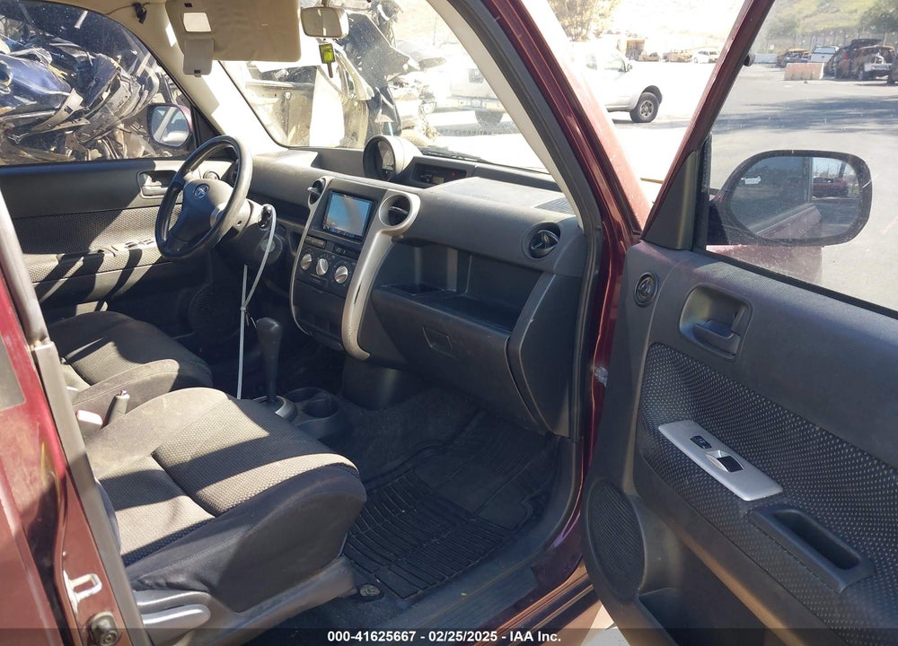 2005 SCION XB VIN: JTLKT324450212638