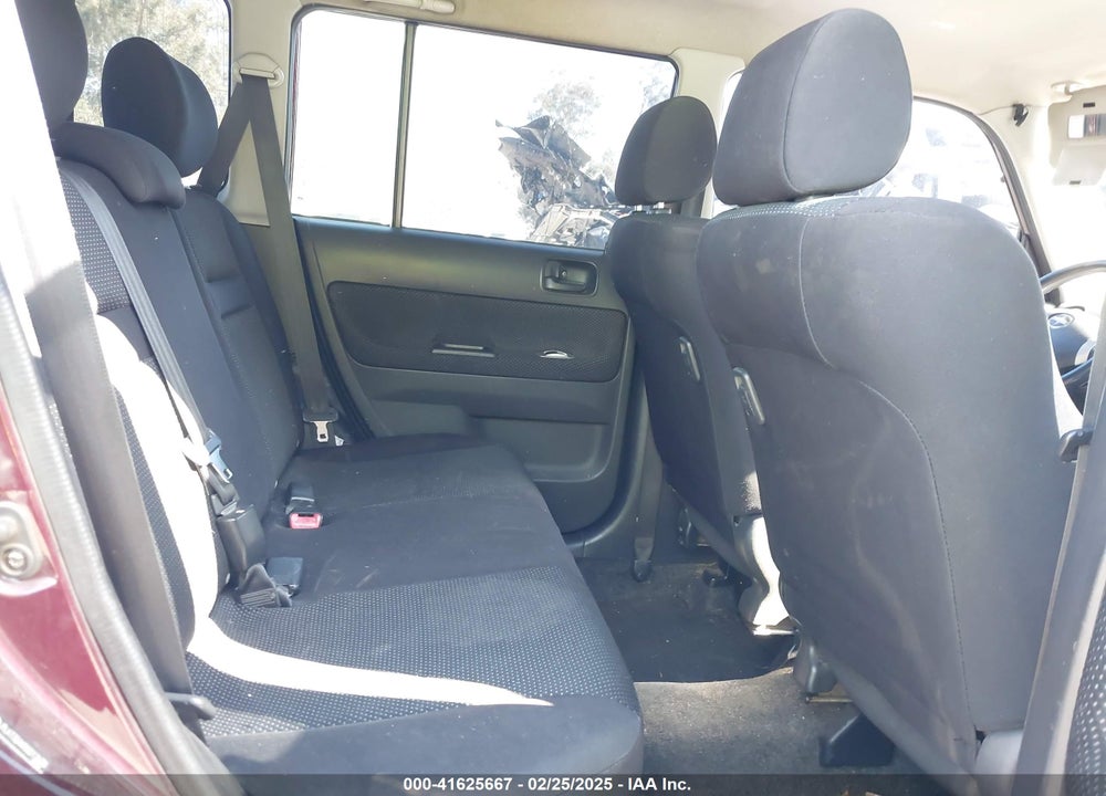 2005 SCION XB VIN: JTLKT324450212638
