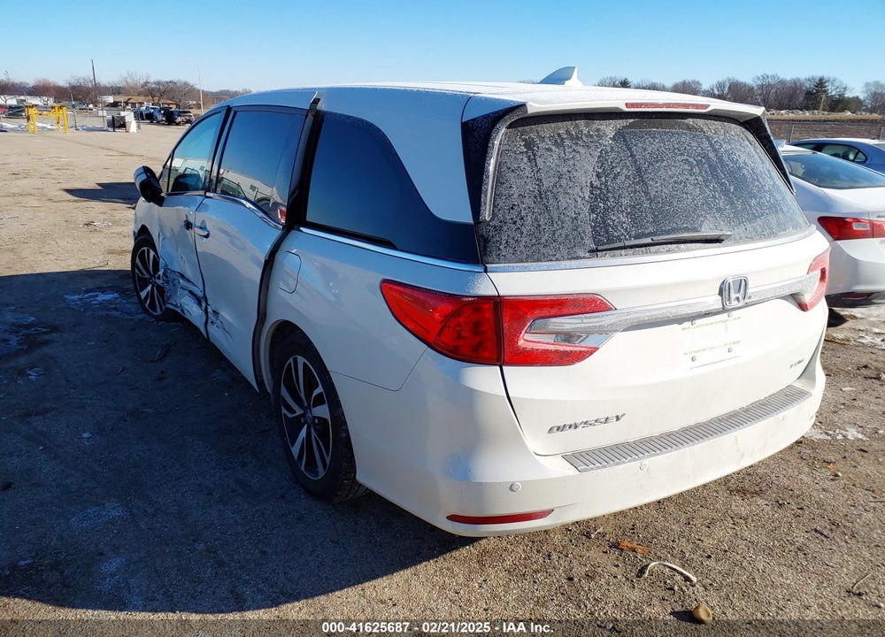 2018 HONDA ODYSSEY ELITE VIN: 5FNRL6H97JB039191