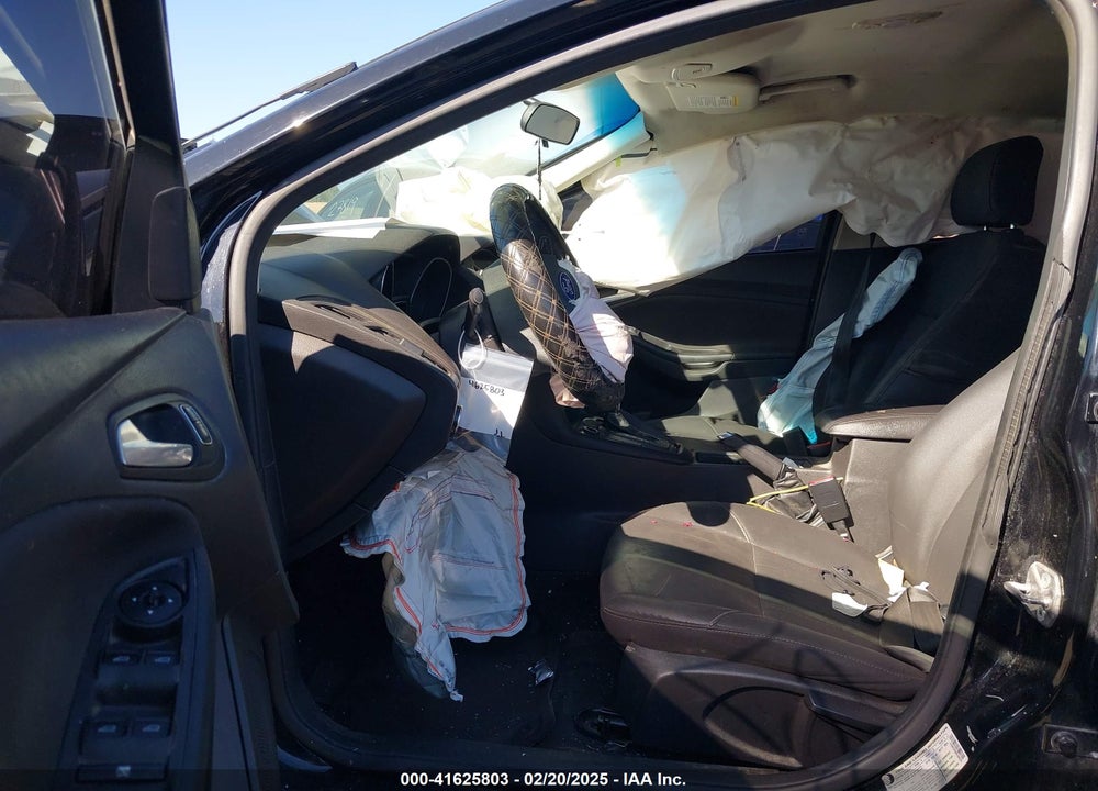 2017 FORD FOCUS VIN: 1FADP3FE9HL308334