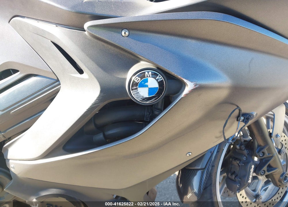2013 BMW F800 GT VIN: WB10B1301DZF87385
