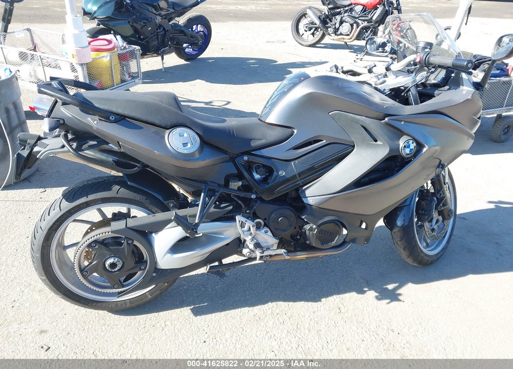 2013 BMW F800 GT VIN: WB10B1301DZF87385