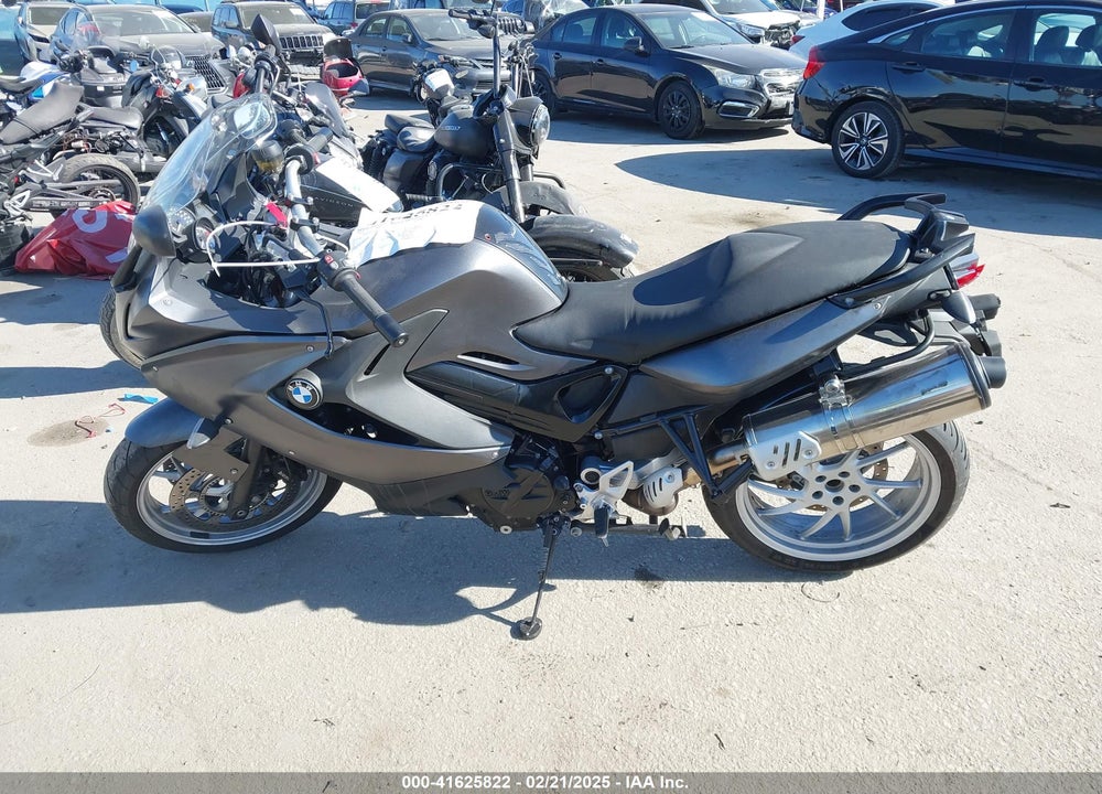 2013 BMW F800 GT VIN: WB10B1301DZF87385