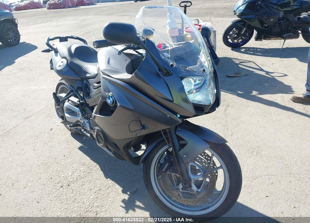 2013 BMW F800 GT VIN: WB10B1301DZF87385