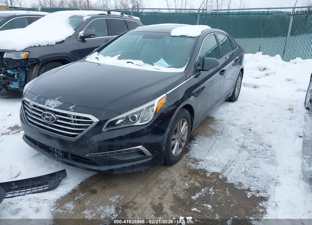 2015 HYUNDAI SONATA VIN: 5NPE24AF5FH206050
