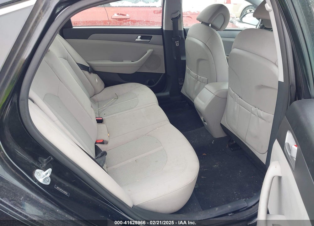 2015 HYUNDAI SONATA VIN: 5NPE24AF5FH206050