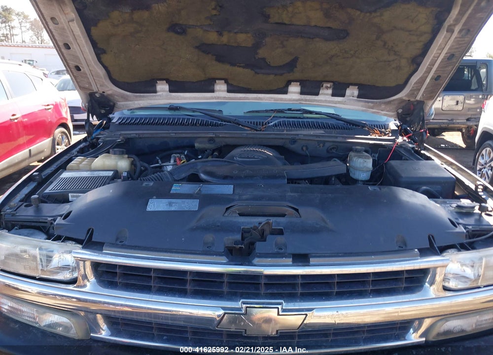 2004 CHEVROLET TAHOE LT VIN: 1GNEK13Z04R130613