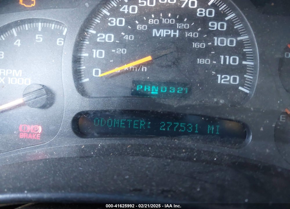 2004 CHEVROLET TAHOE LT VIN: 1GNEK13Z04R130613