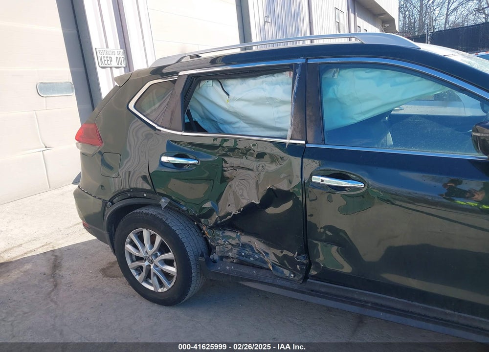 2018 NISSAN ROGUE VIN: 5N1AT2MV5JC845824
