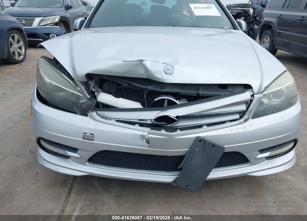 2011 MERCEDES-BENZ C 300 LUXURY/SPORT VIN: WDDGF5EB2BR154749