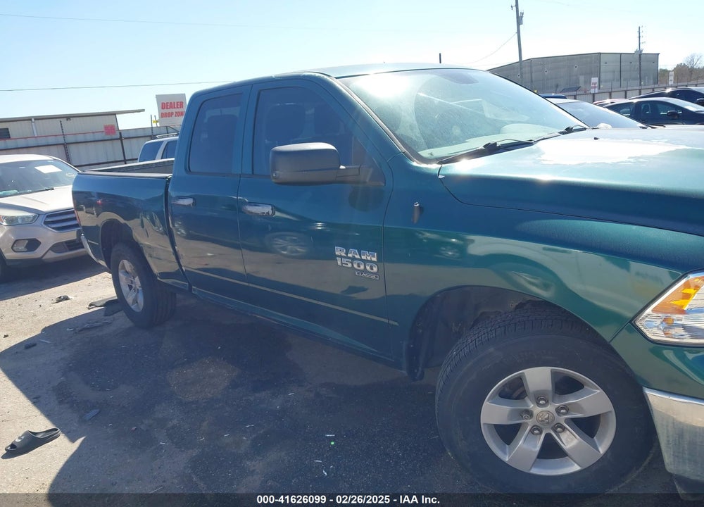 2019 RAM 1500 CLASSIC VIN: 1C6RR6FG5KS604551
