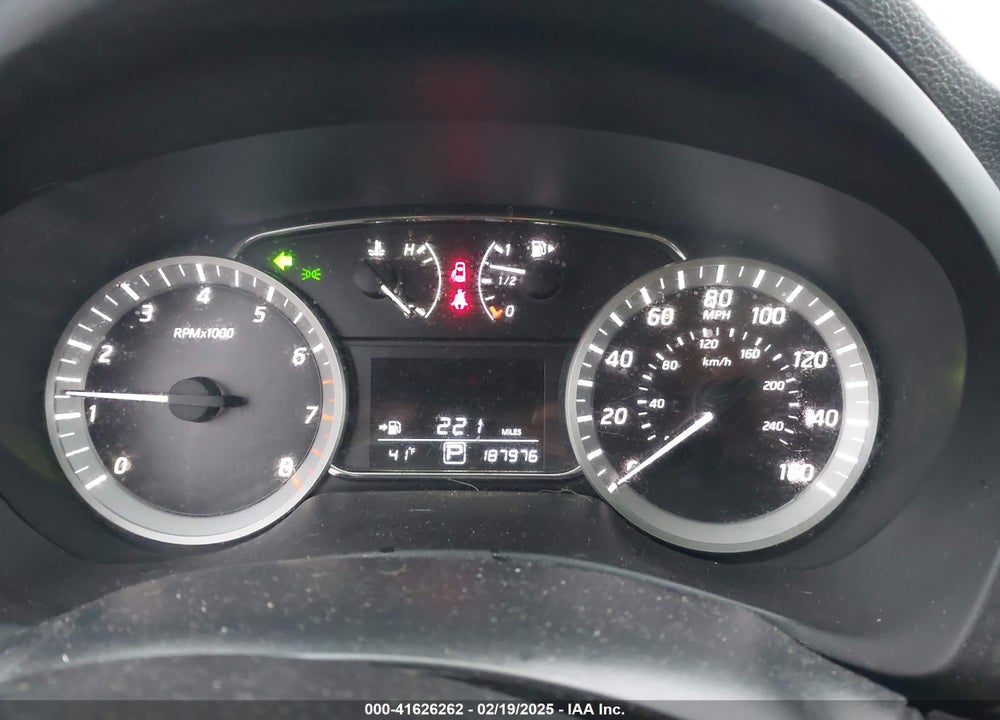 2015 NISSAN SENTRA VIN: 3N1AB7AP8FY383688