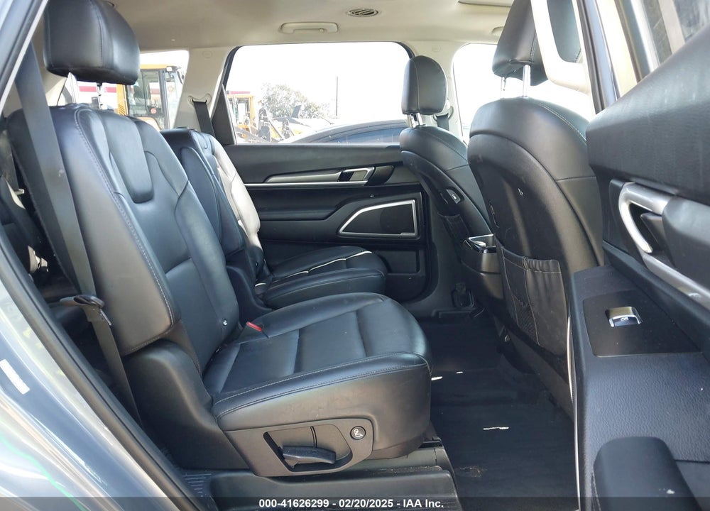2020 KIA TELLURIDE S VIN: 5XYP64HCXLG076942