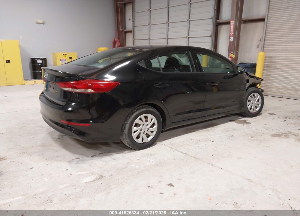 2018 HYUNDAI ELANTRA SE VIN: 5NPD74LF4JH316171