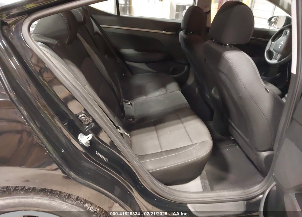 2018 HYUNDAI ELANTRA SE VIN: 5NPD74LF4JH316171