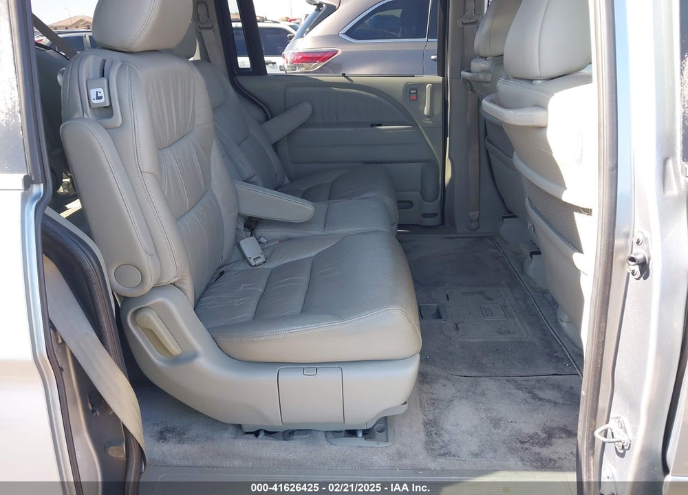 2007 HONDA ODYSSEY EX-L VIN: 5FNRL387X7B102533