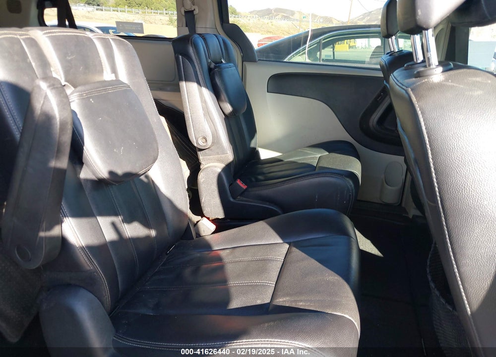 2014 CHRYSLER TOWN & COUNTRY TOURING VIN: 2C4RC1BG6ER211781