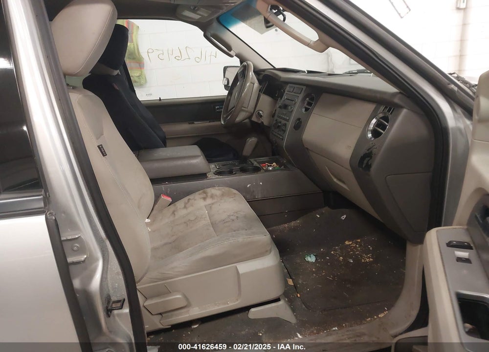 2010 FORD EXPEDITION XLT VIN: 1FMJU1G5XAEA81525