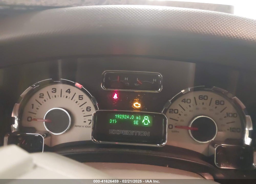 2010 FORD EXPEDITION XLT VIN: 1FMJU1G5XAEA81525