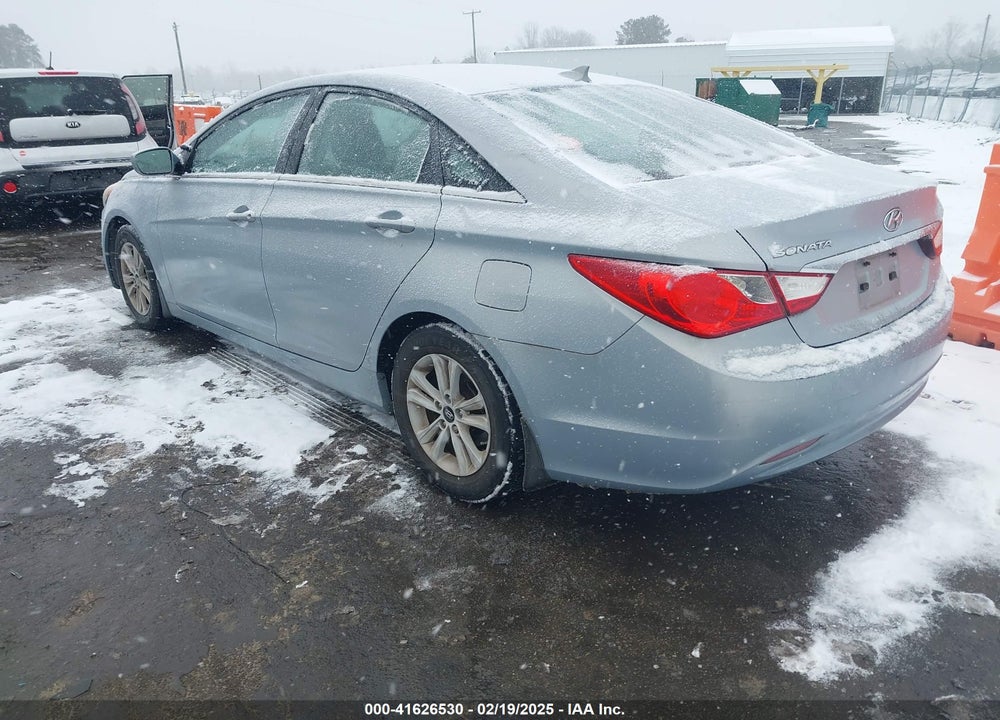 2013 HYUNDAI SONATA VIN: 5NPEB4AC0DH538285