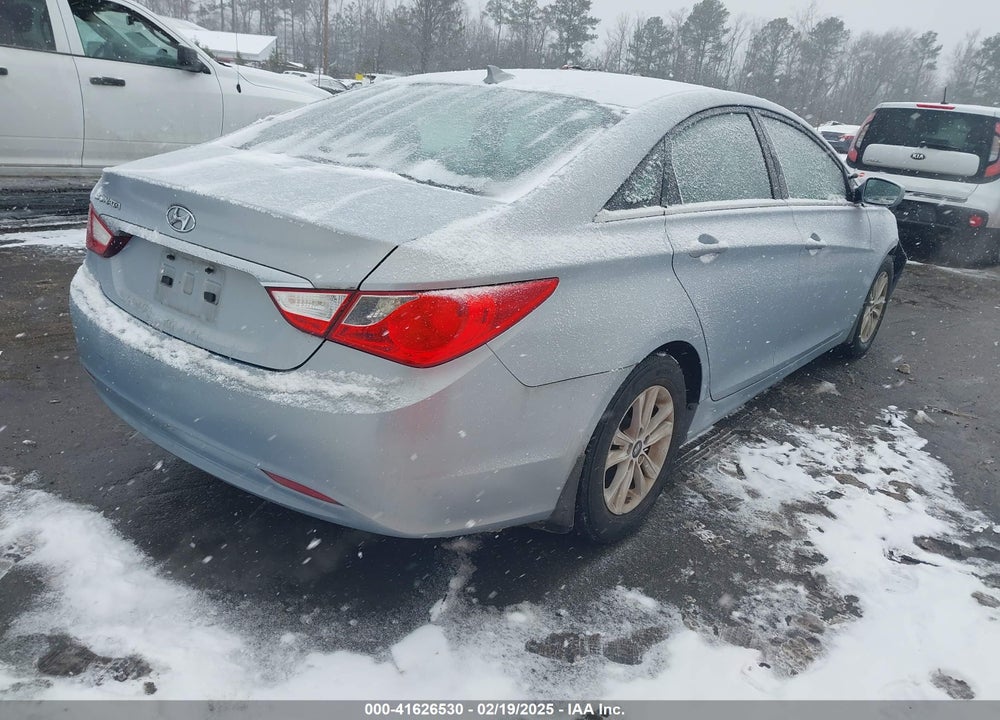 2013 HYUNDAI SONATA VIN: 5NPEB4AC0DH538285