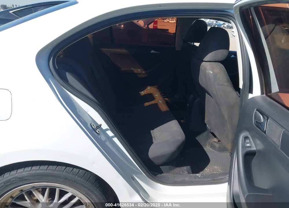 2014 VOLKSWAGEN JETTA VIN: 3VW1K7AJ7EM439342