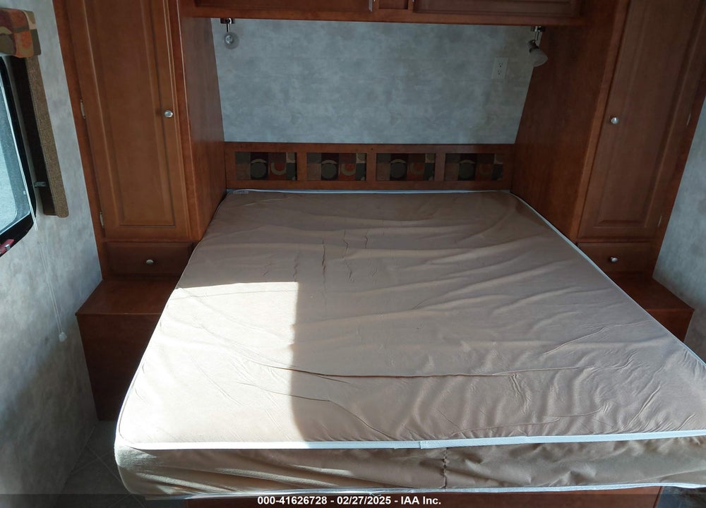 2008 PACIFIC T TRAVEL TRAILER VIN: 5UYTS28298R011234