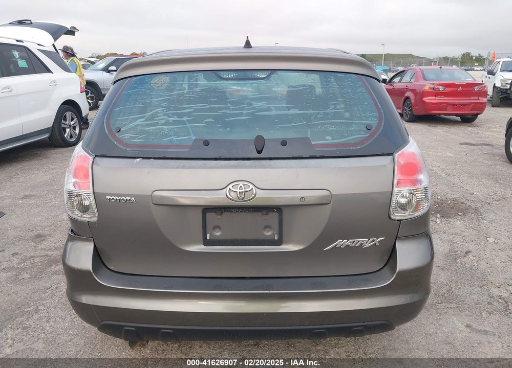 2005 TOYOTA MATRIX VIN: 2T1KR32E75C376281