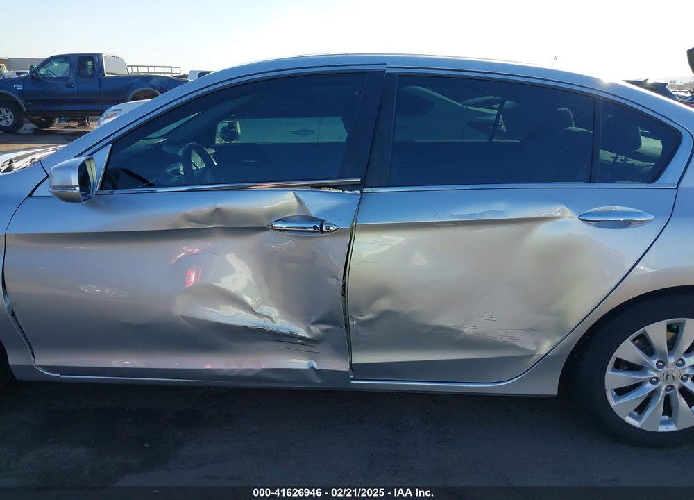 2015 HONDA ACCORD VIN: 1HGCR2F78FA012100