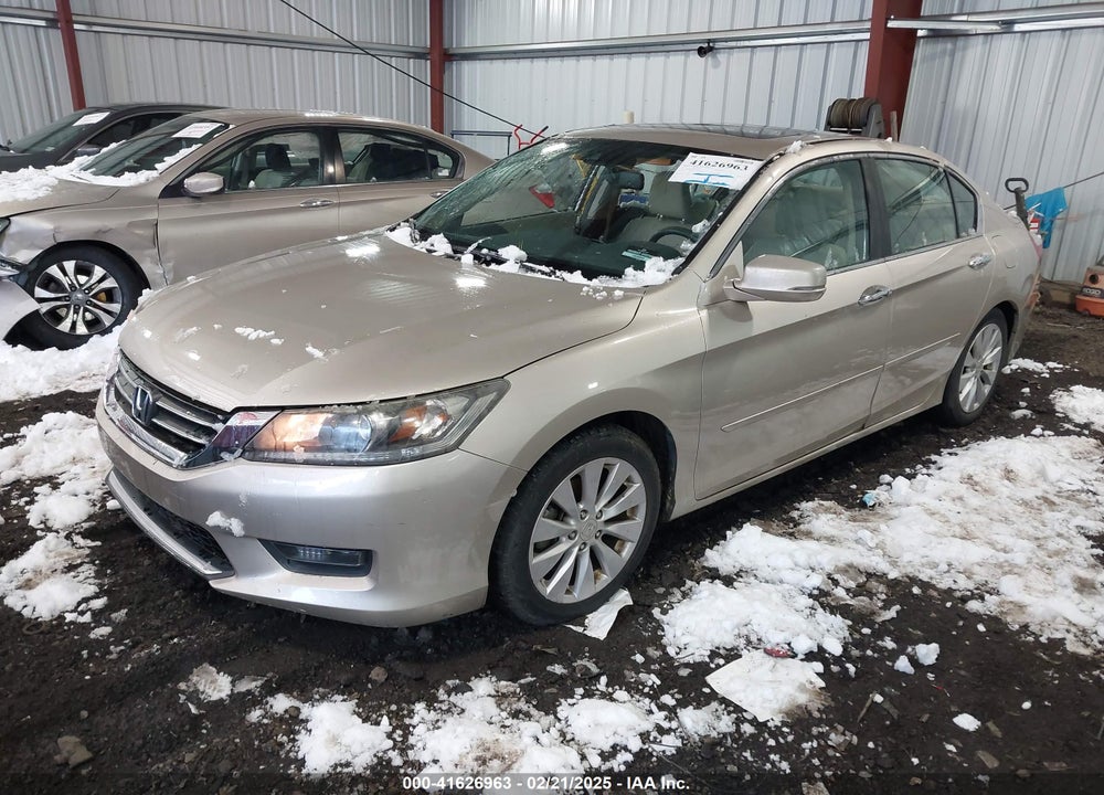 2014 HONDA ACCORD VIN: 1HGCR2F85EA118513