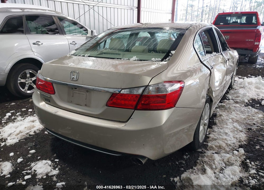 2014 HONDA ACCORD VIN: 1HGCR2F85EA118513