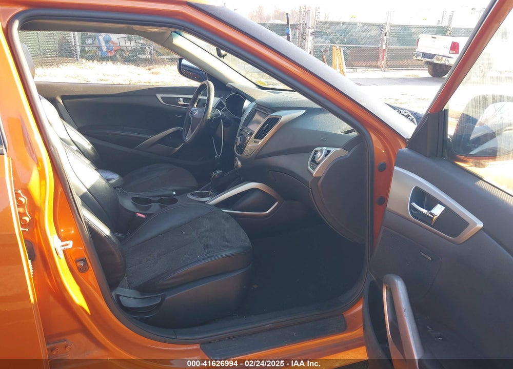 2013 HYUNDAI VELOSTER VIN: KMHTC6AD8DU099394