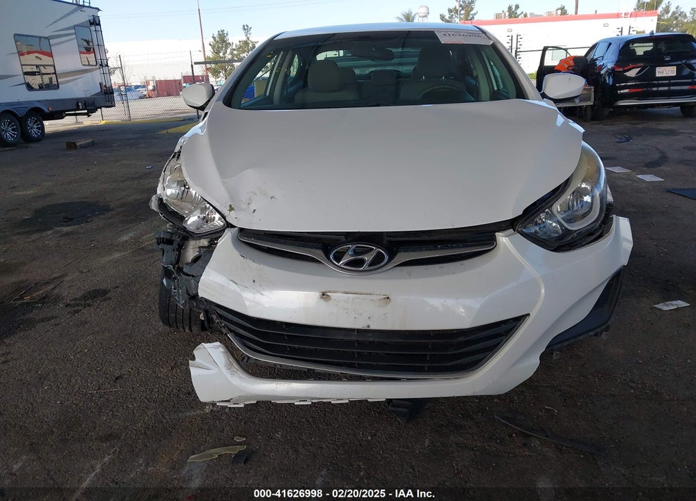 2015 HYUNDAI ELANTRA VIN: 5NPDH4AE9FH641994