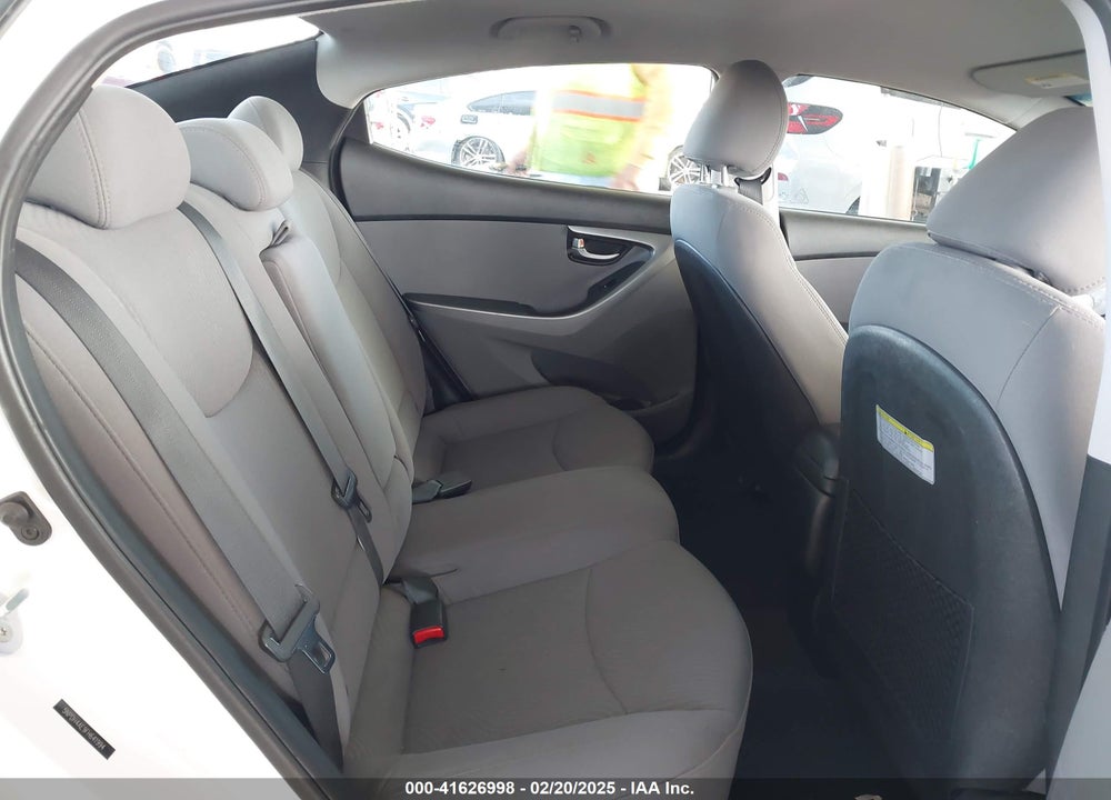2015 HYUNDAI ELANTRA VIN: 5NPDH4AE9FH641994