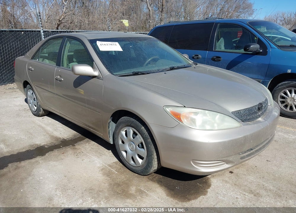 2004 TOYOTA CAMRY LE VIN: 4T1BE32K74U858523