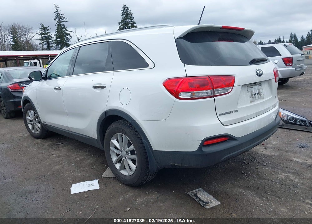 2016 KIA SORENTO 2.4L LX VIN: 5XYPGDA3XGG107636