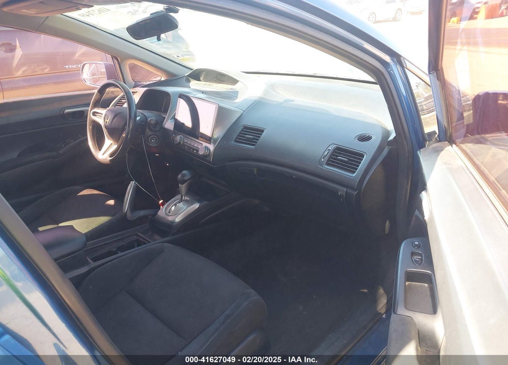 2010 HONDA CIVIC VIN: 19XFA1F68AE074445