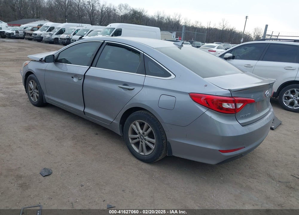 2015 HYUNDAI SONATA VIN: 5NPE24AFXFH179251