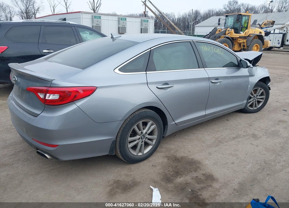 2015 HYUNDAI SONATA VIN: 5NPE24AFXFH179251