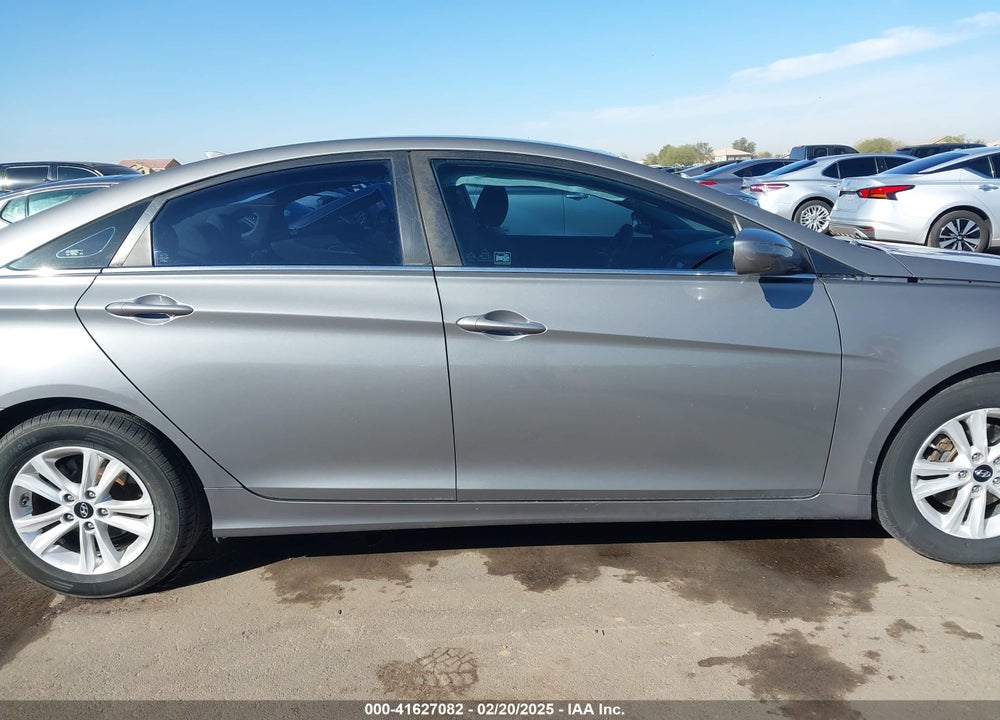 2013 HYUNDAI SONATA VIN: 5NPEB4AC0DH762818