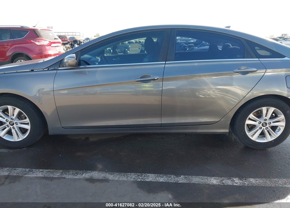 2013 HYUNDAI SONATA VIN: 5NPEB4AC0DH762818