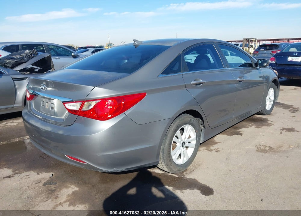 2013 HYUNDAI SONATA VIN: 5NPEB4AC0DH762818